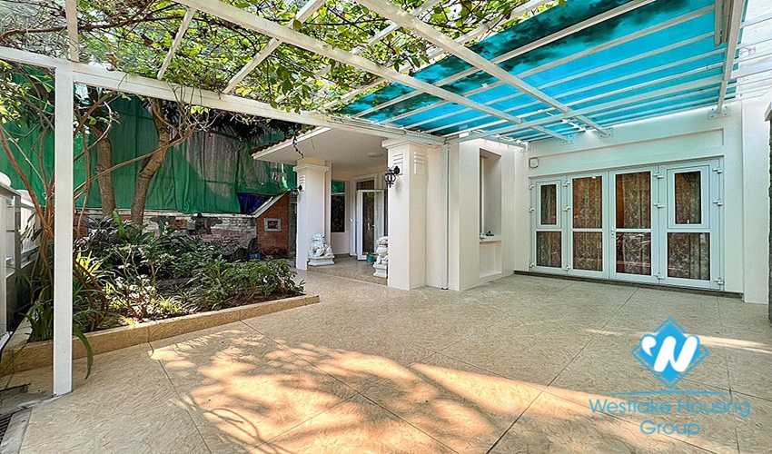 A good house for rent in T block Ciputra, Tay ho, Ha noi